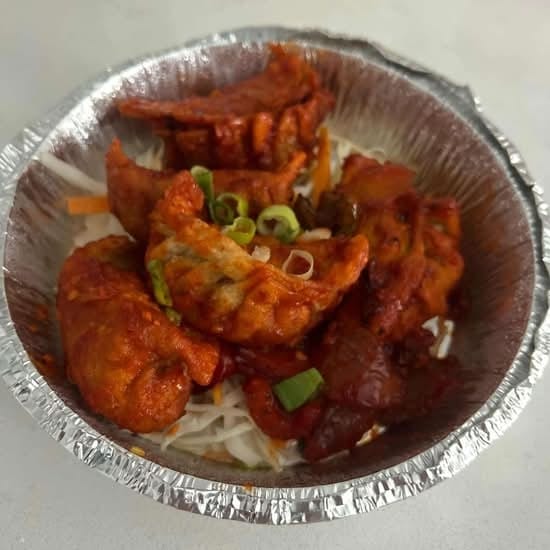 Momos (5pcs).